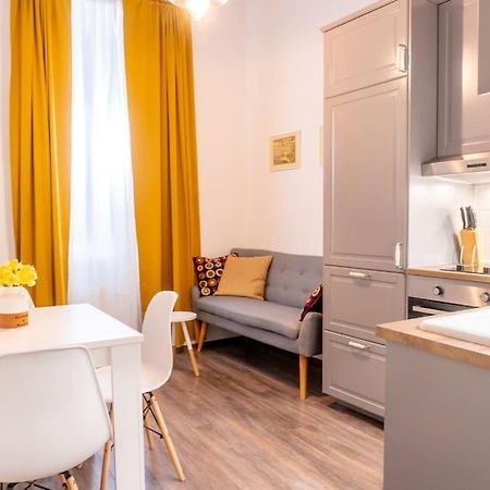 Central And Comfy 2Bdr Apartment Near Parliament Beograd Eksteriør bilde