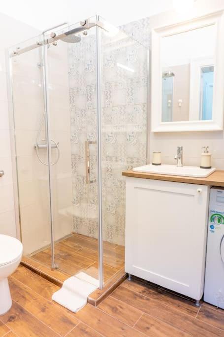 Central And Comfy 2Bdr Apartment Near Parliament Beograd Eksteriør bilde