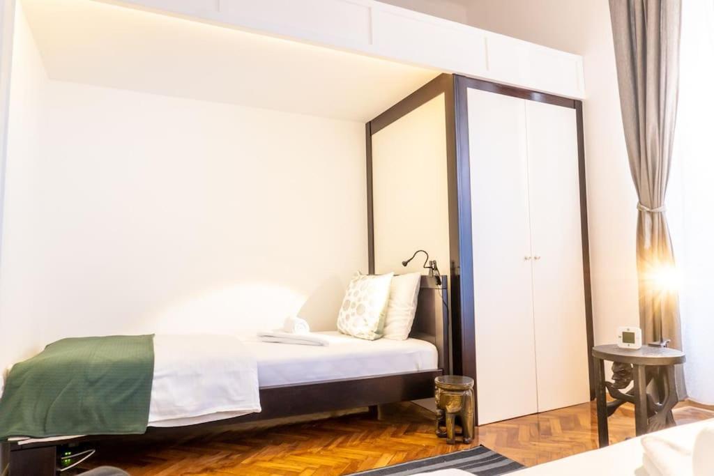 Central And Comfy 2Bdr Apartment Near Parliament Beograd Eksteriør bilde